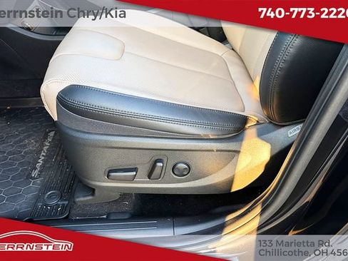 Used 2023 Hyundai Santa Fe SEL w/ Premium Package AWD/4WD image 17