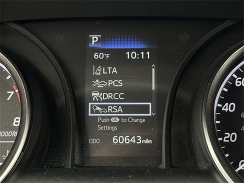 Used 2024 Toyota Camry SE image 14