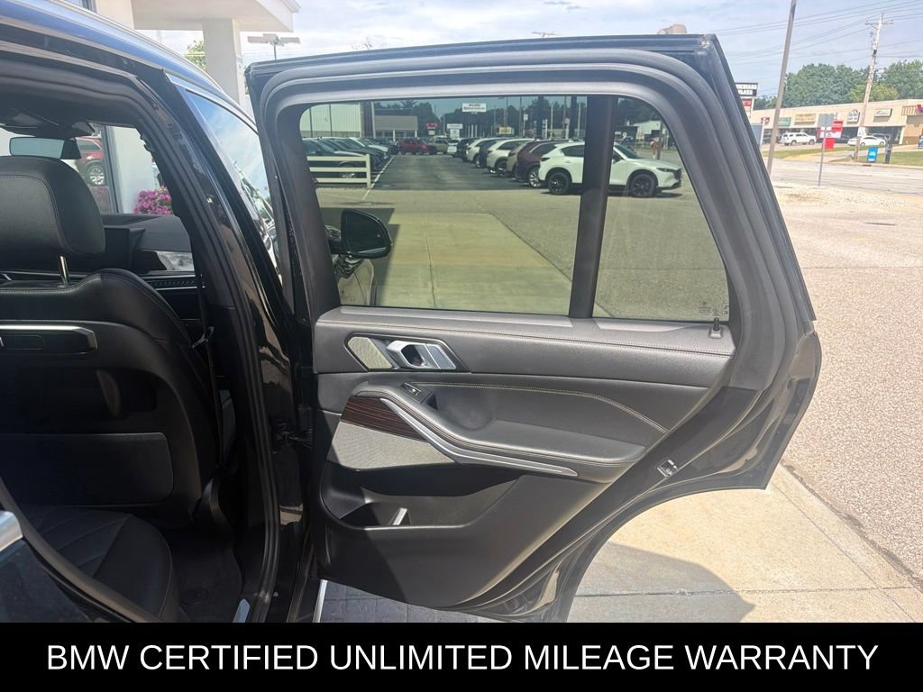 Used 2025 BMW X5 xDrive50e w/ Premium Package AWD/4WD image 10