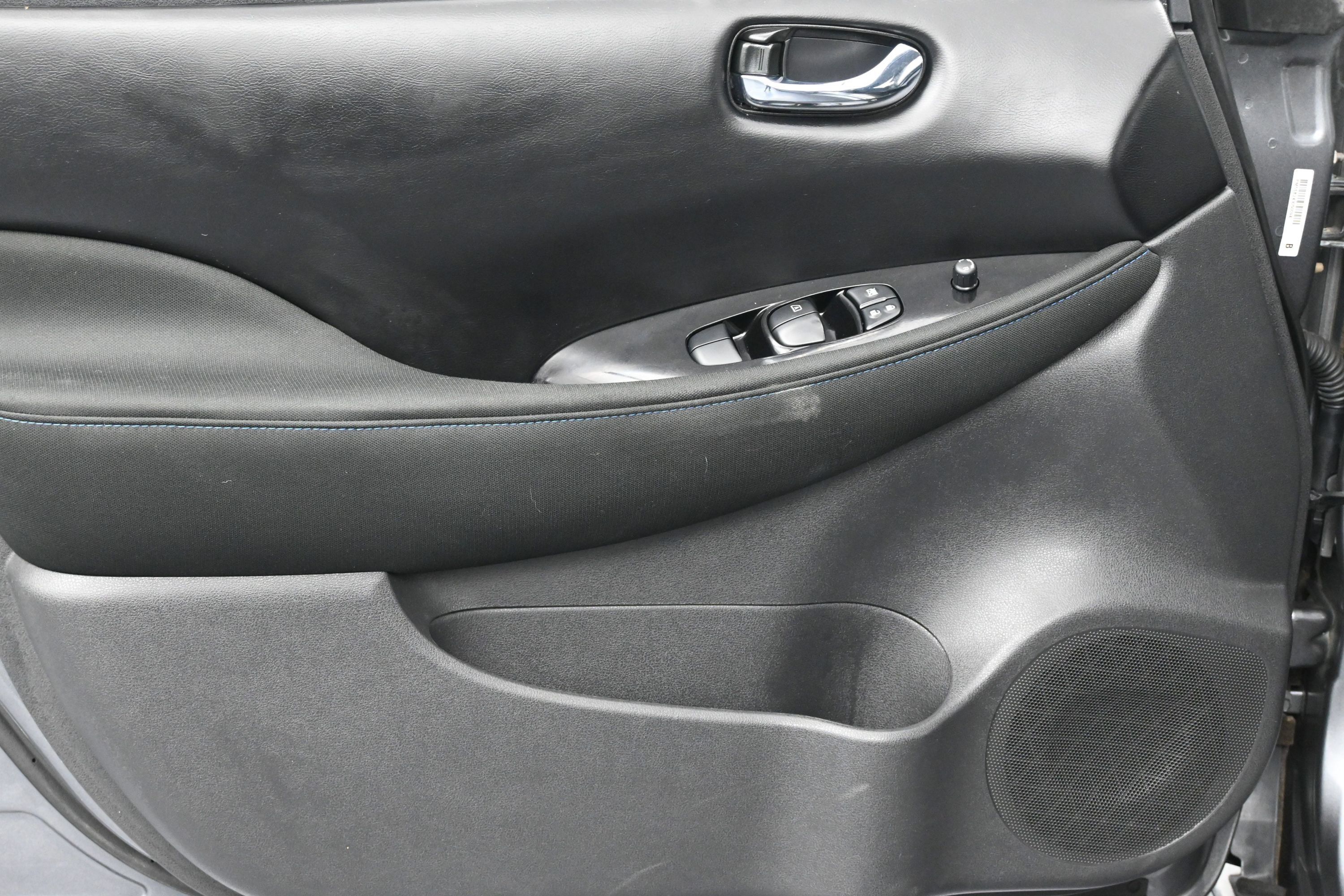 Used 2025 Nissan Leaf SV Plus FWD image 11