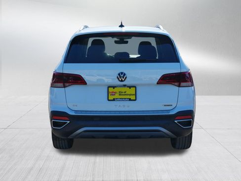 Used 2023 Volkswagen Taos SE image 6