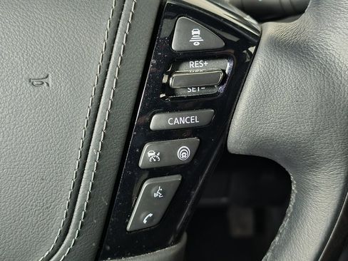 Used 2022 INFINITI QX80 Sensory w/ All-Season Package image 34