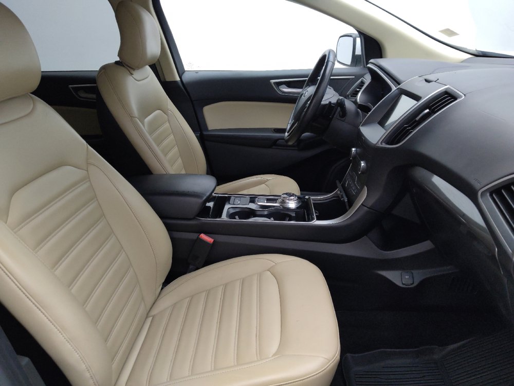 Used 2019 Ford Edge SEL w/ Equipment Group 201A AWD/4WD image 21