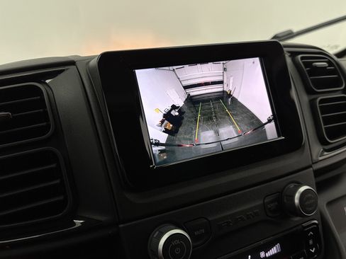 Used 2026 RAM ProMaster 2500 w/ Convenience Group FWD image 11