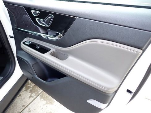 New 2025 Lincoln Corsair Reserve w/ Jet Appearance Package image 33