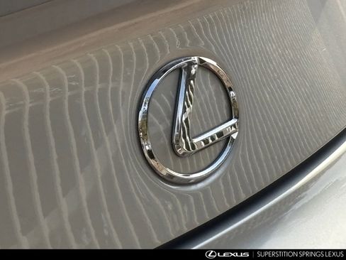 Used 2006 Lexus SC 430 Convertible image 11