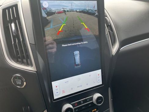 Used 2022 Ford Edge ST-Line image 14