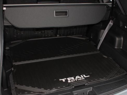 New 2026 Mitsubishi Outlander Trail Edition image 9