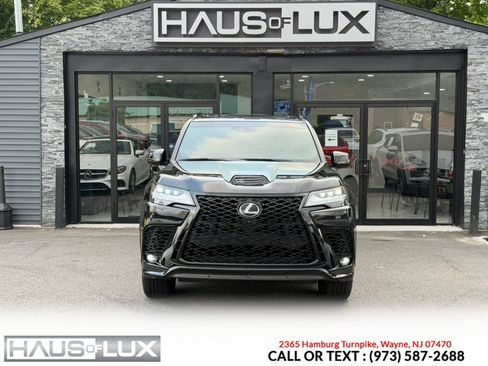 Used 2023 Lexus LX 600 F Sport w/ Accessory Package (Z1) AWD/4WD image 16