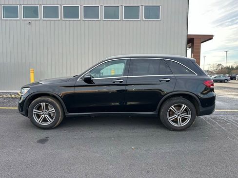 Used 2022 Mercedes-Benz GLC 300 4MATIC image 4