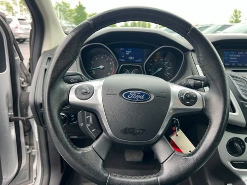 Used 2014 Ford Focus SE w/ Equipment Group 201A FWD image 13