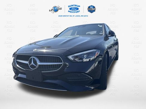 Used 2025 Mercedes-Benz C 300 Sedan w/ Winter Package image 16