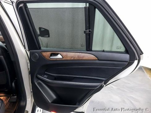 Used 2018 Mercedes-Benz GLE 43 AMG 4MATIC image 35