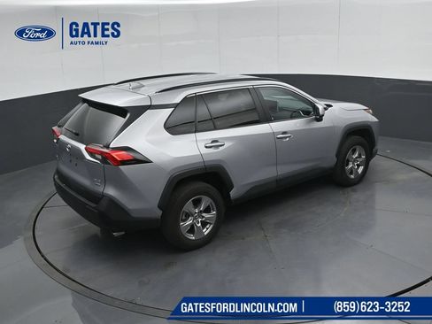 Used 2025 Toyota RAV4 XLE AWD/4WD image 44