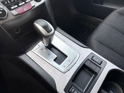 Used 2011 Subaru Outback 2.5i Premium image 25