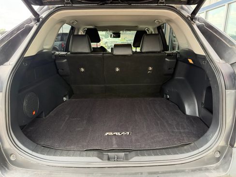 Used 2019 Toyota RAV4 XLE Premium w/ Advanced Technology Package AWD/4WD image 11