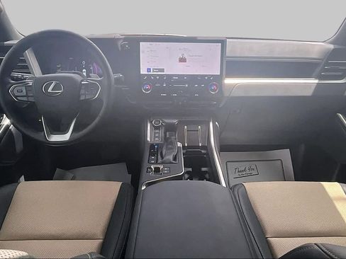 Used 2025 Lexus GX 550 AWD/4WD image 16