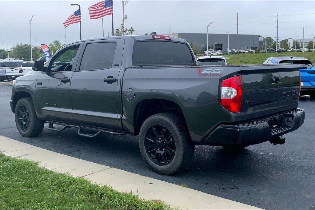 Used 2021 Toyota Tundra SR5 w/ SR5 Upgrade Package AWD/4WD image 2