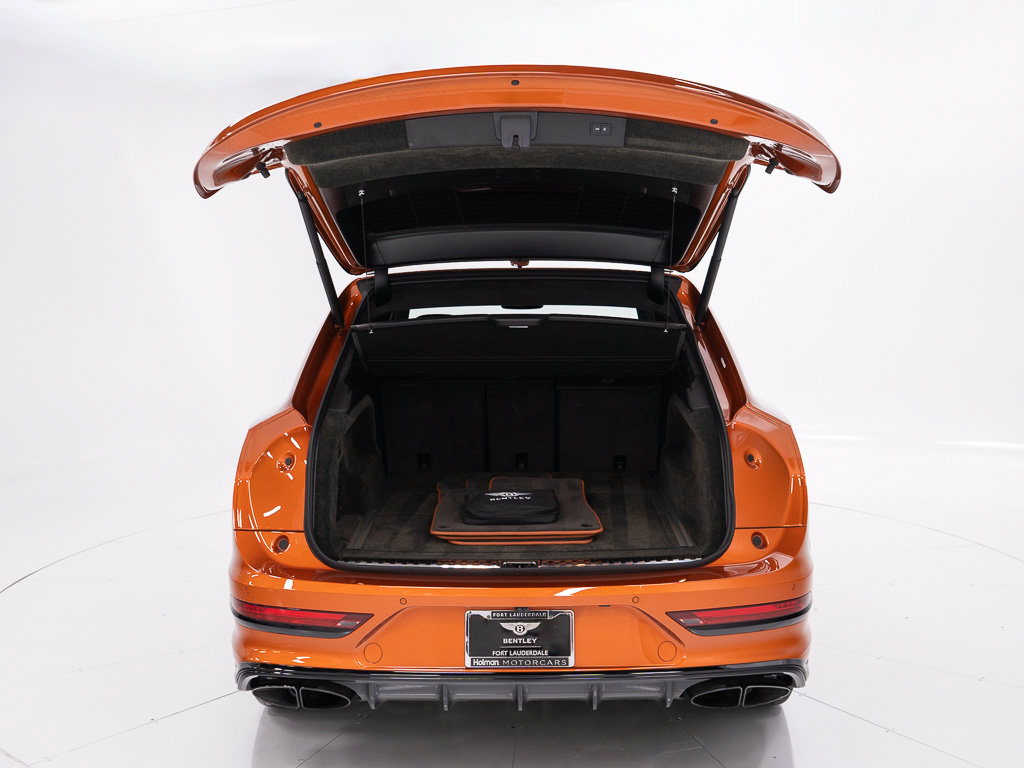 Certified 2022 Bentley Bentayga AWD/4WD image 45