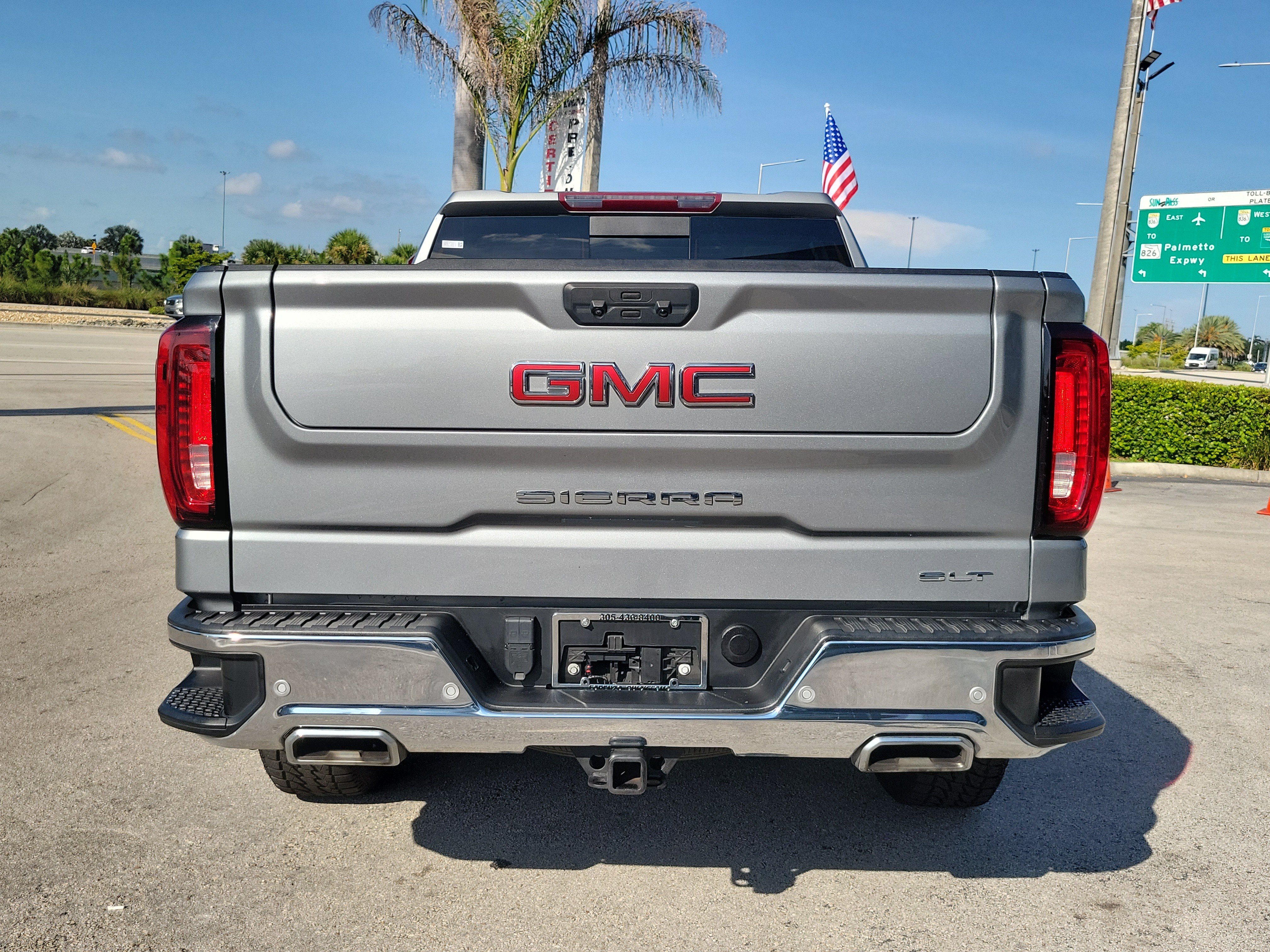 Used 2024 GMC Sierra 1500 SLT w/ SLT Premium Plus Package AWD/4WD image 6