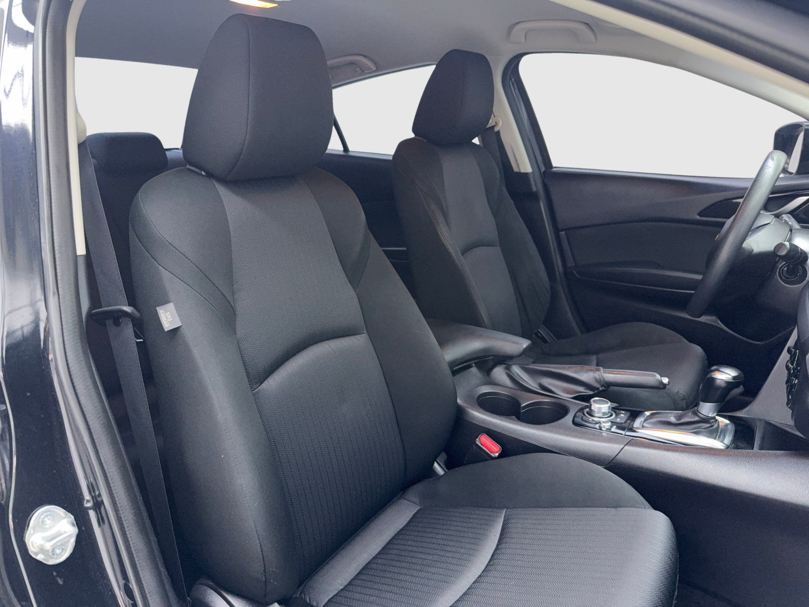 Used 2015 MAZDA MAZDA3 i Sport FWD image 44