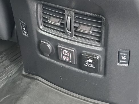 Used 2023 Nissan Titan Platinum Reserve w/ Moonroof Package image 29