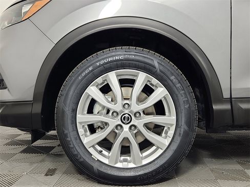 Used 2022 Nissan Rogue Sport S image 15