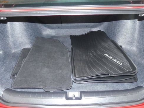Used 2020 Honda Accord EX image 17
