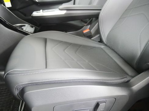 New 2026 BMW X2 xDrive28i w/ Technology Package AWD/4WD image 9