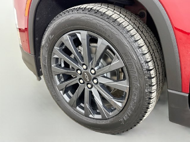 Used 2023 Chevrolet Traverse RS w/ LPO, Floor Liner Package AWD/4WD image 36