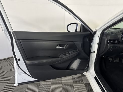 Used 2021 Nissan Sentra SV image 13