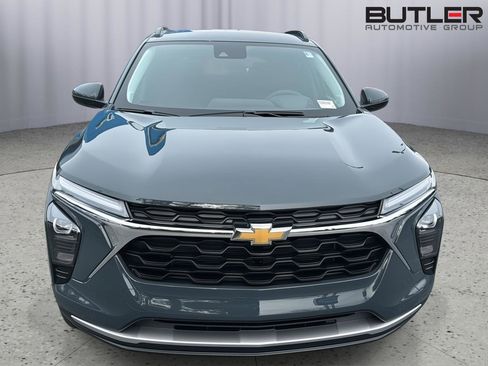 New 2026 Chevrolet Trax LT w/ Driver Confidence Package image 8