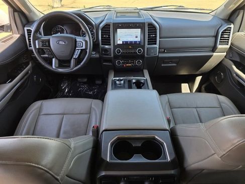 Used 2020 Ford Expedition Max XLT w/ Equipment Group 202A image 8
