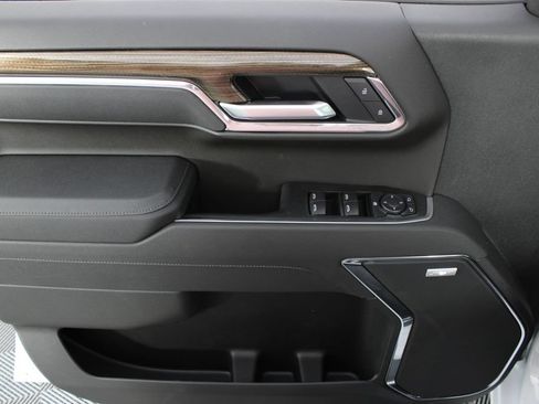 New 2026 Chevrolet Silverado 1500 LT Trail Boss w/ Convenience Package II AWD/4WD image 13