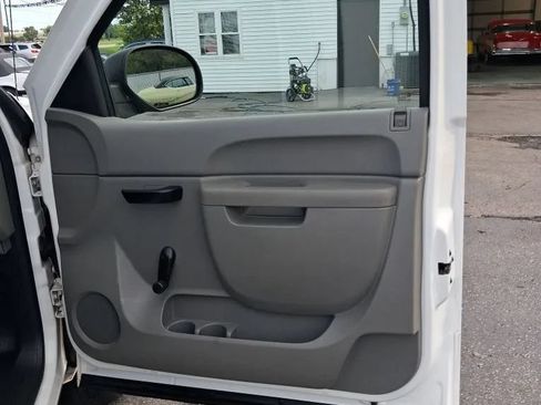 Used 2013 Chevrolet Silverado 1500 W/T AWD/4WD image 46