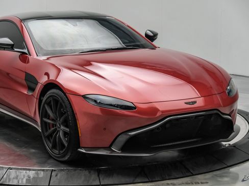 Used 2019 Aston Martin V8 Vantage Coupe RWD image 31