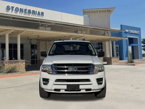 Used 2015 Ford Expedition EL XLT w/ Equipment Group 201A image 9