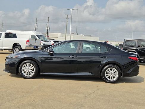 Used 2025 Toyota Camry LE w/ Convenience Package FWD image 6