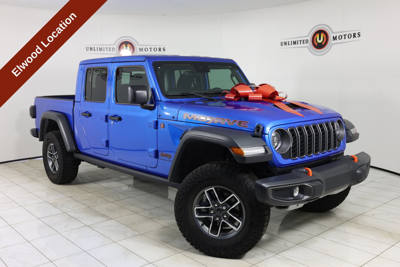 Used 2025 Jeep Gladiator Mojave w/ Convenience Group AWD/4WD image 1