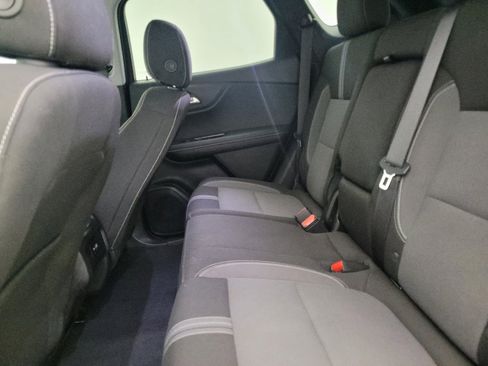 Used 2025 Chevrolet Blazer LT FWD image 18