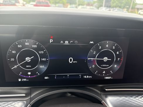 Used 2024 Kia Carnival SX Prestige FWD image 22