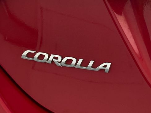 Used 2019 Toyota Corolla LE w/ Carpet Mat Package (TMS) FWD image 20