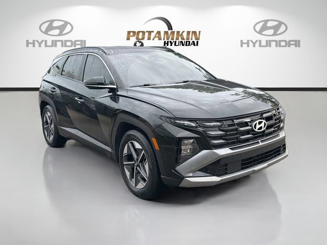 Certified 2025 Hyundai Tucson SEL FWD image 3