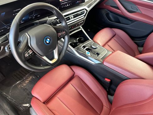 Used 2024 BMW i4 eDrive35 w/ Convenience Package RWD image 11