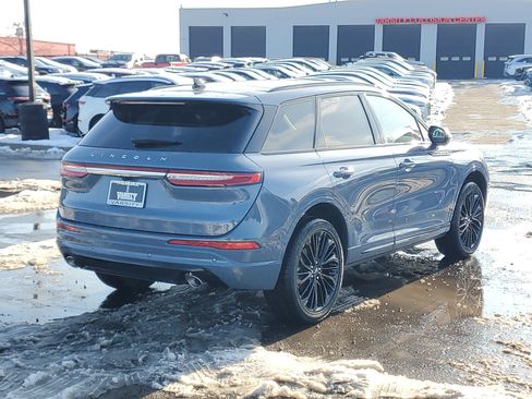 New 2026 Lincoln Corsair Premiere image 4