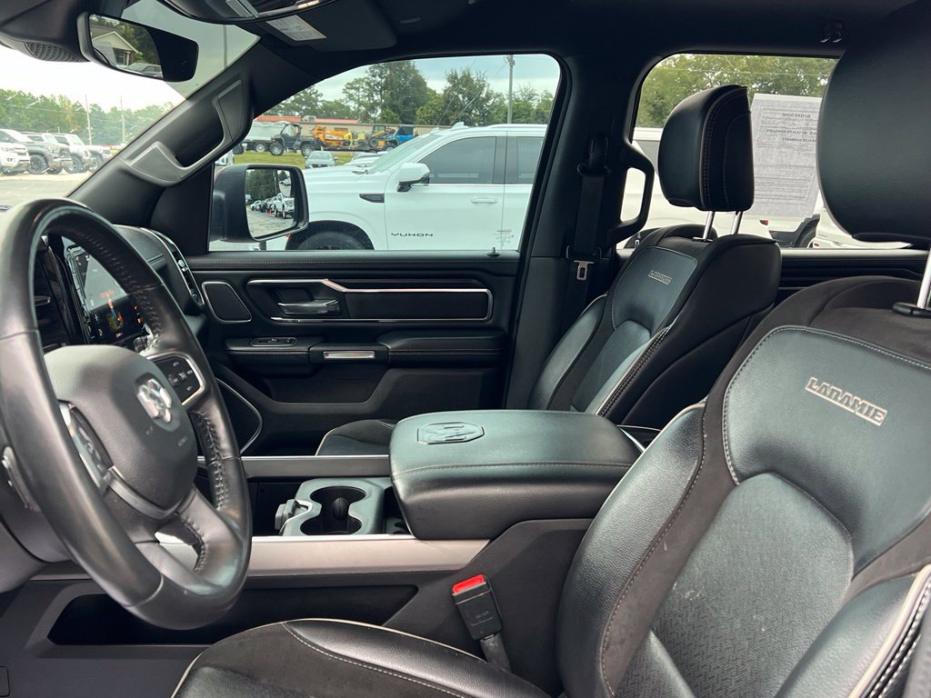 Used 2023 RAM 1500 Laramie AWD/4WD image 12
