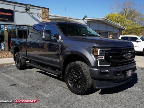 Used 2020 Ford F350 Lariat image 10