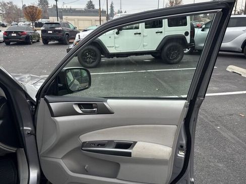 Used 2011 Subaru Forester 2.5X Limited image 17