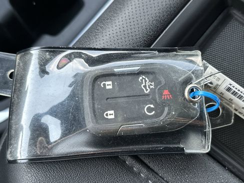 Used 2021 Chevrolet Silverado 1500 High Country image 34