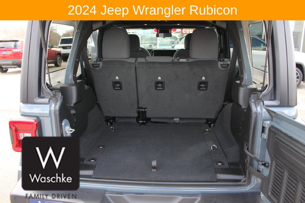 Used 2024 Jeep Wrangler Unlimited Rubicon w/ Convenience Group AWD/4WD image 18